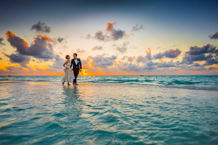 Uygun fiyatlı ama romantik bir vizesiz yurtdışı balayı için önerilen rotalar.